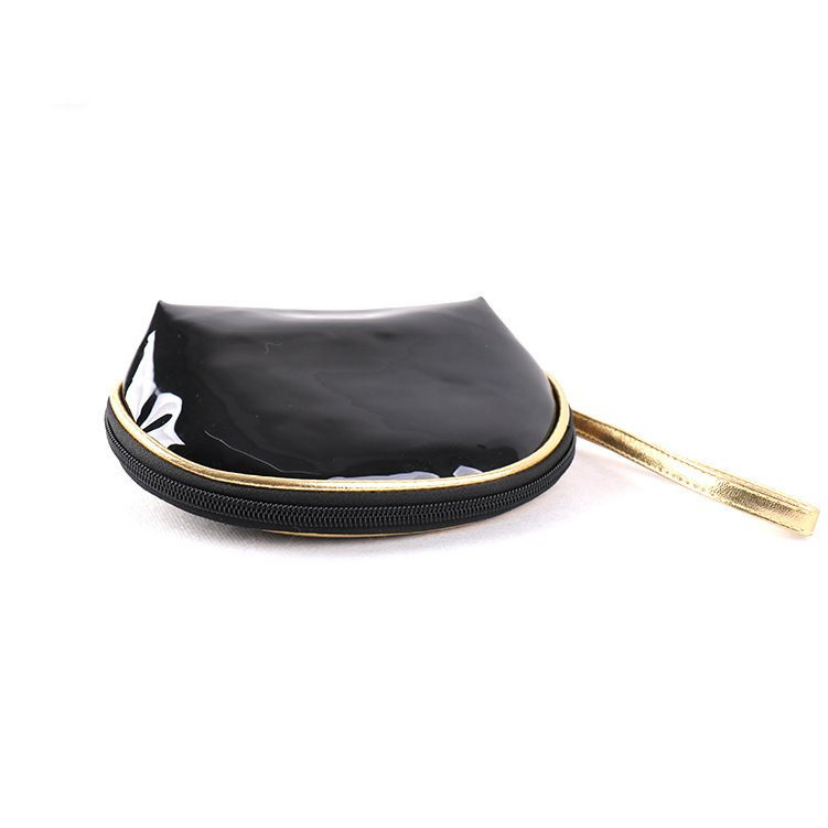 Portable Fashionable Womens Hand-Held Cosmetic Bags with Waterproof Zipper Manufacturers Supply Travel Shell Cosmetic