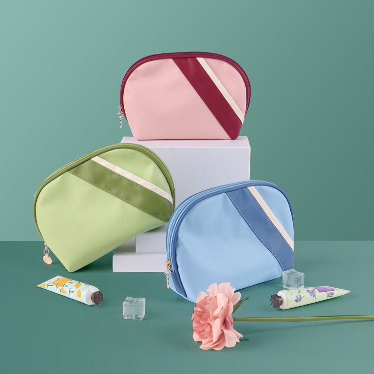 2025 High-End Waterproof PU Leather Makeup Pouch Clutch Shell New Exquisite Portable Storage Evening Cosmetic Bag Zippe