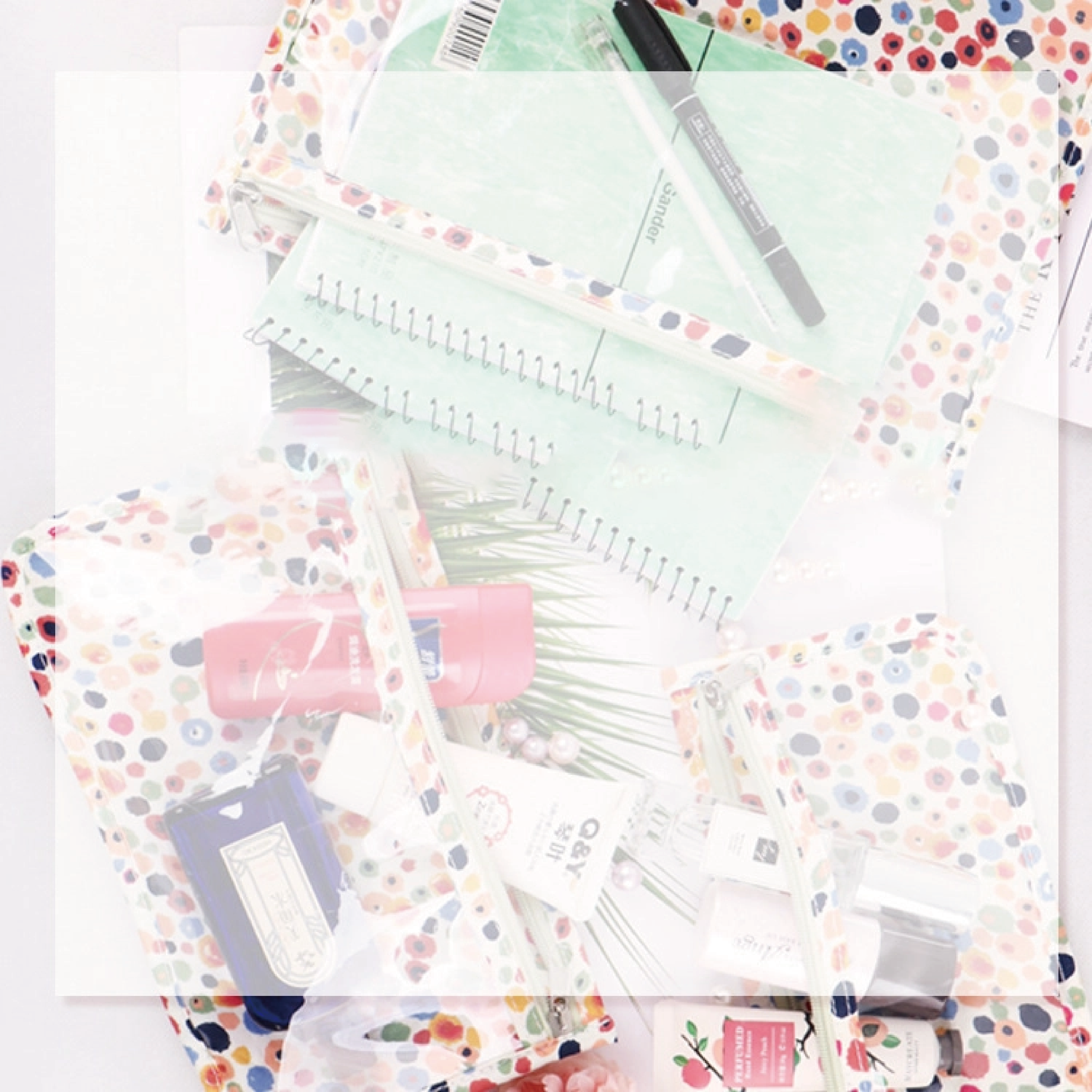 Manufacturers Floral PVC Multifunctional Zipper Storage Bag Toiletry & Document Organizer with Spliced Printed Sewn De