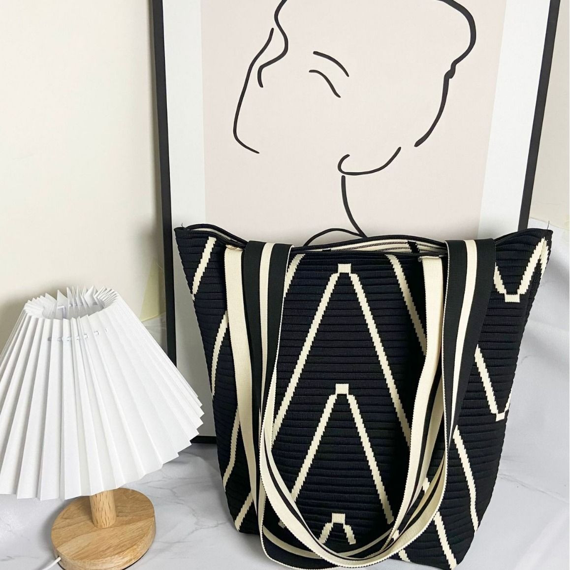 Niche Large Capacity Bucket Shoulder Tote Bag Korean Style Fashionable Lazy Style Underarm Bag Popular Mommy Bag