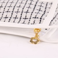 Portable Plaid Mini for Toiletry Storage Bag New Lipstick Cosmetic Bag Zipper Closure Made Polyester for Travel Storage