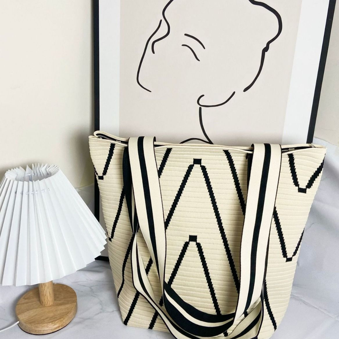 Niche Large Capacity Bucket Shoulder Tote Bag Korean Style Fashionable Lazy Style Underarm Bag Popular Mommy Bag