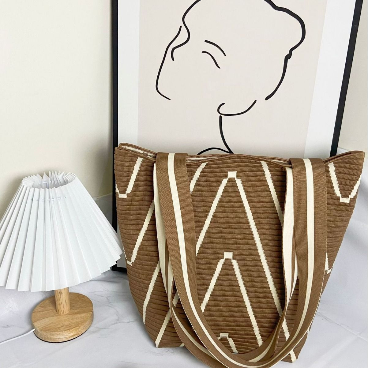 Niche Large Capacity Bucket Shoulder Tote Bag Korean Style Fashionable Lazy Style Underarm Bag Popular Mommy Bag