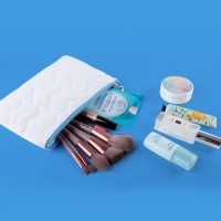 Airlines Inflight Wash Bag Large-capacity Womens Portable Quilted Heart-shaped Handheld Makeup Bag - Exquisite Storage